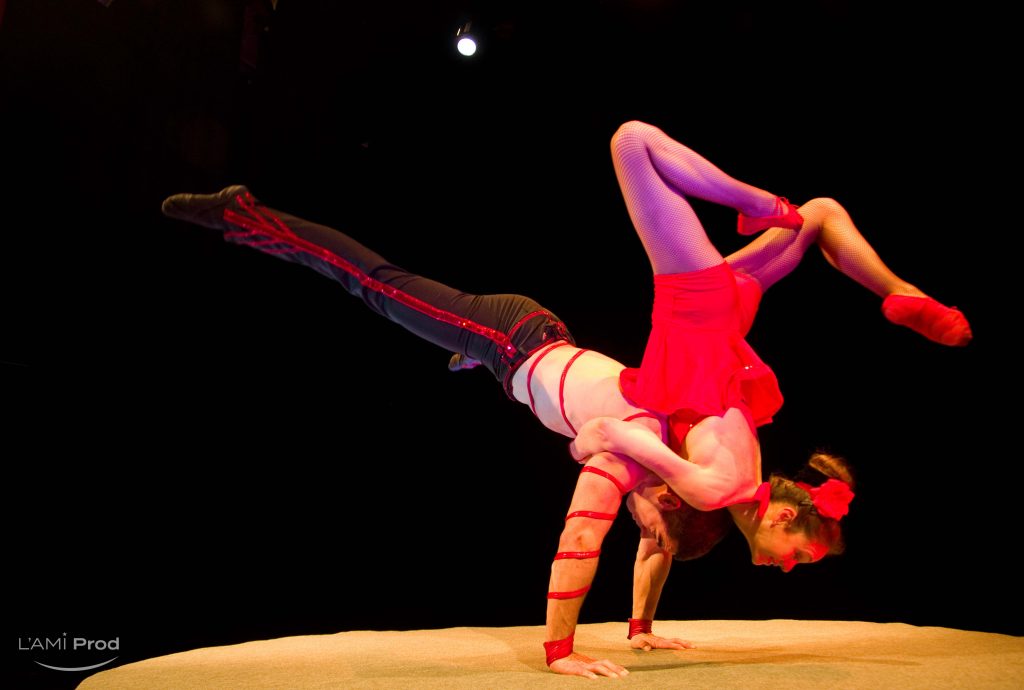 L'AmiProd-artistique-acrobate-performance16