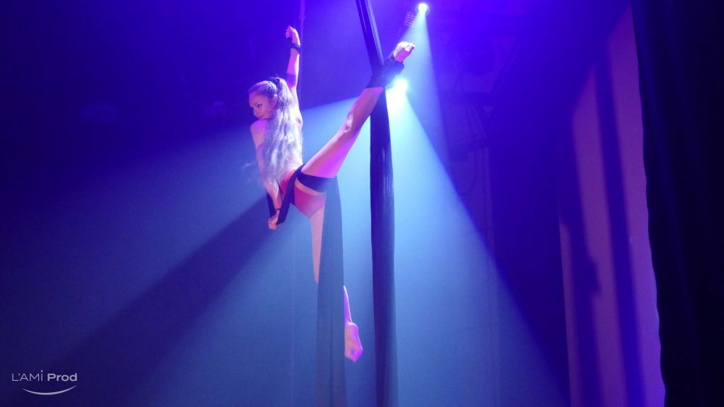 L'AmiProd-artistique-acrobate-performance21
